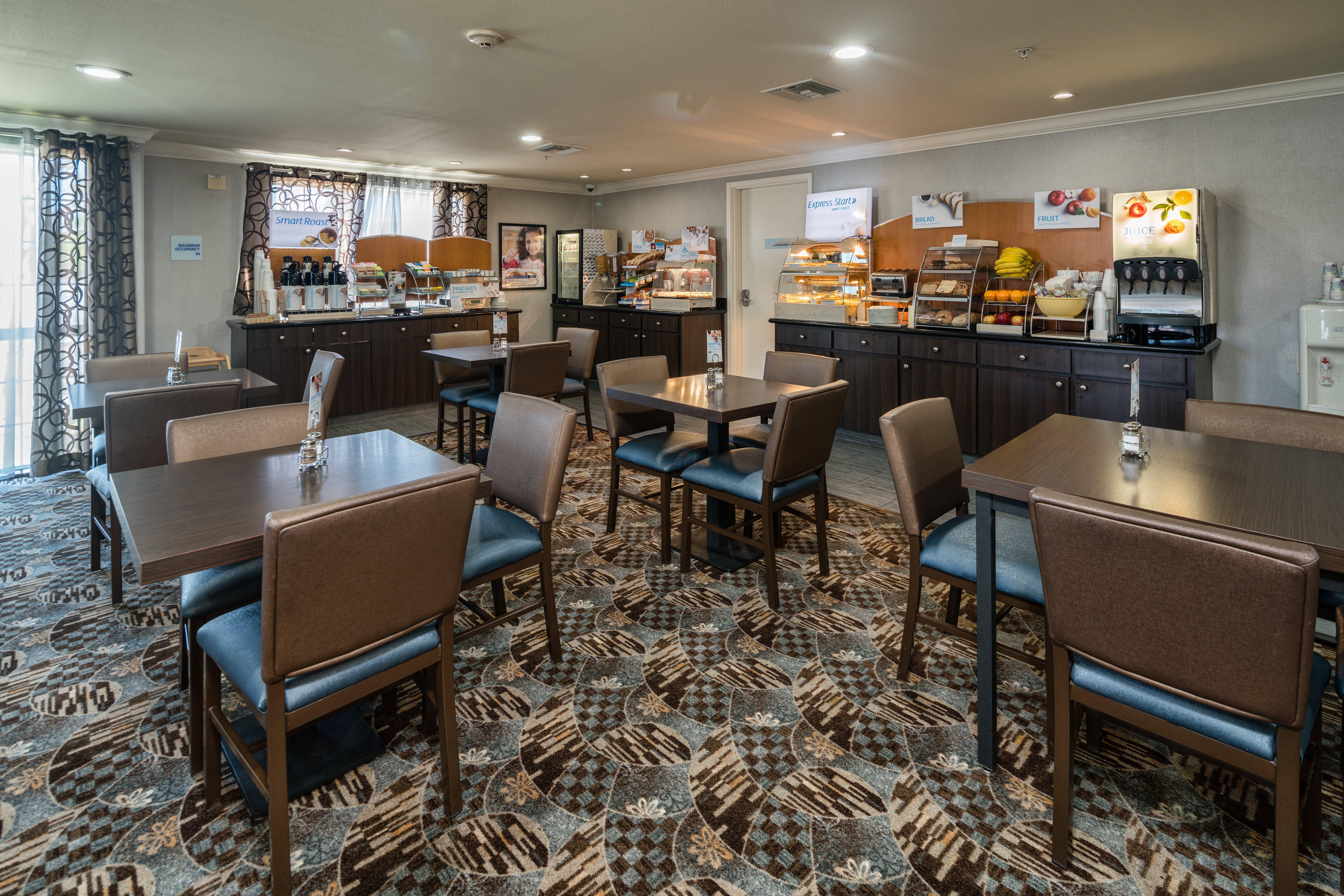 Holiday Inn Express & Suites Santa Clara By Ihg Extérieur photo